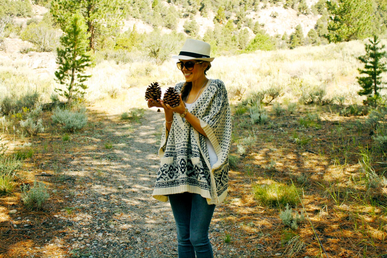 Poncho and Jeans, forest style, cabin style