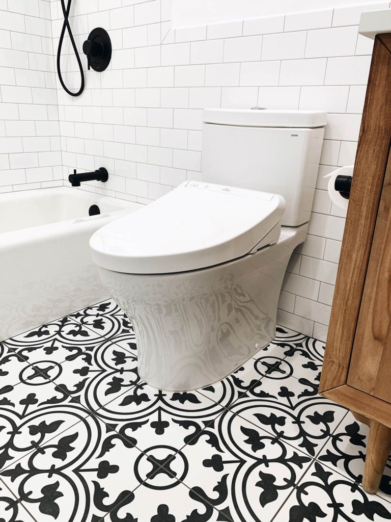 Adelina Perrin of The Charming Olive Wayfair After tub tile toto